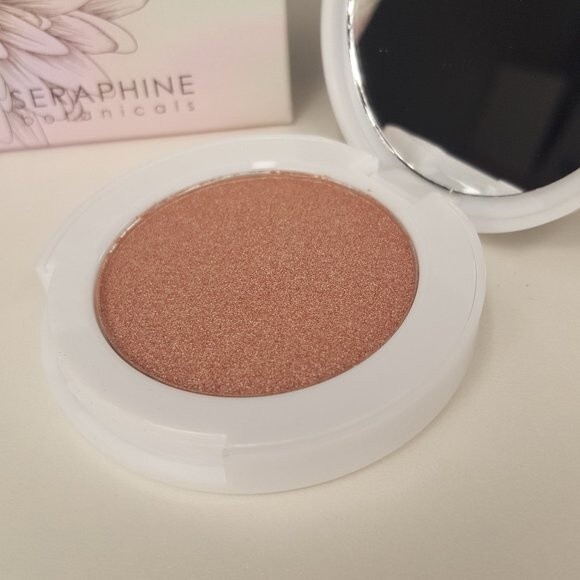 Blush highlighter Seraphine Botanicals Daisy + Pearl Radiance 5/$25 - Picture 3 of 5